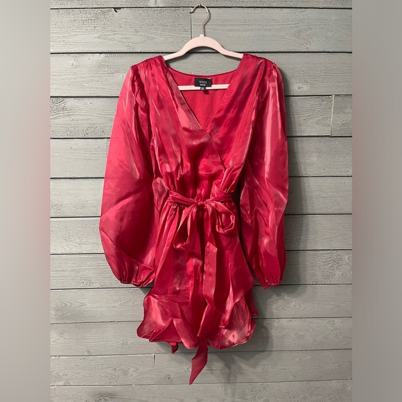 NWOT Vici Red Be The Love High Sheen Ruffle Mini Dress Sz Medium - Picture 8 of 14